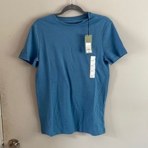 blue t-shirt